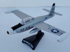 ✨- Republic F84 - Del Prado - Avion en métal peint-ech 1/100 -