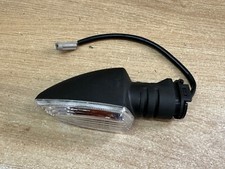 UN CLIGNOTANT ORIGINE AVANT