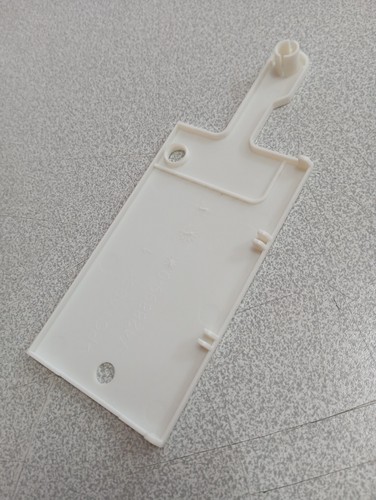 7428899 cache plastique clip - cache,