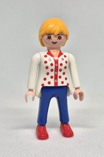 FEMME MODERNE VESTE BLANCHE