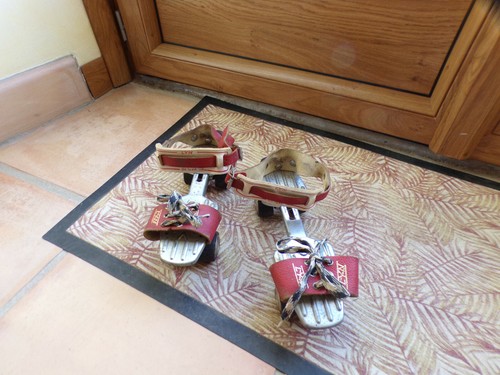 Anciens patins roulettes - roulettes,