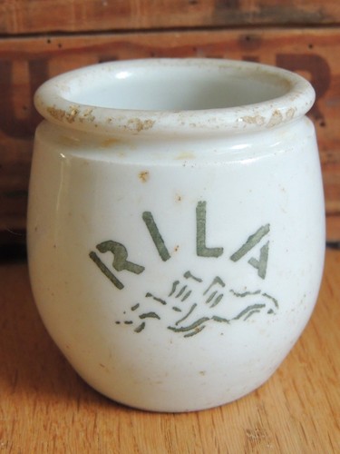 Ancien pot yaourt rila - de,