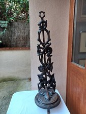 ForêtNoire Abreuvoir a chien  bois sculpté travail  Forêt Noire hauteur 100 cm