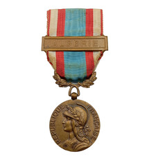 O3/12/25 (REF32614 Médaille