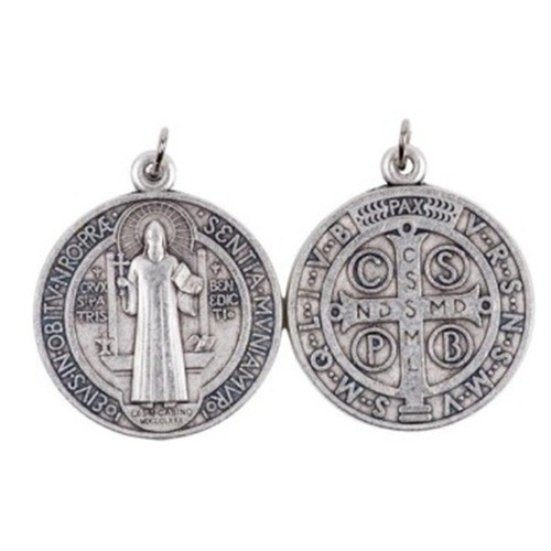 Médaille saint benoît