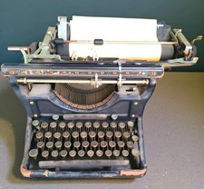 Antique Underwood Standard No