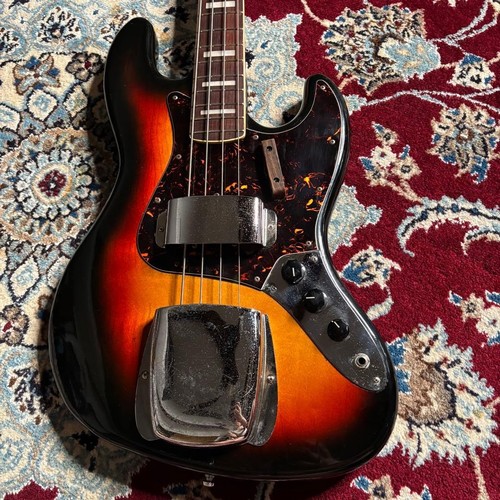 Guitare basse électrique