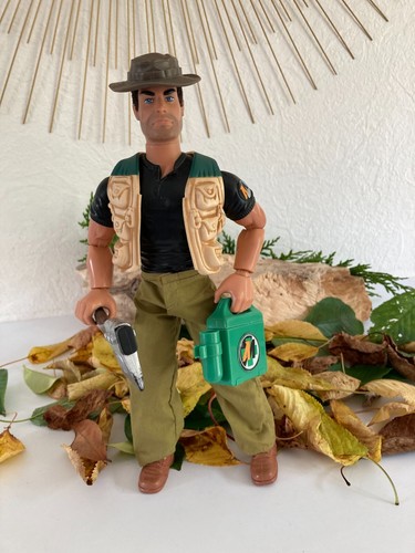 Action man figurine - man,