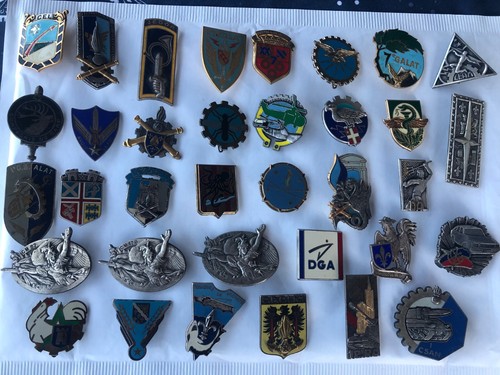 Lot insignes militaires - de,