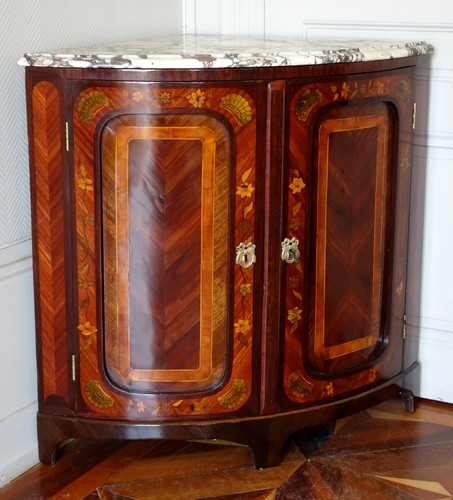 Encoignure marqueterie - en,
