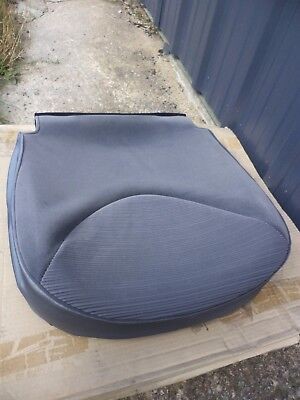 V306 coiffe assise siege - coiffe,