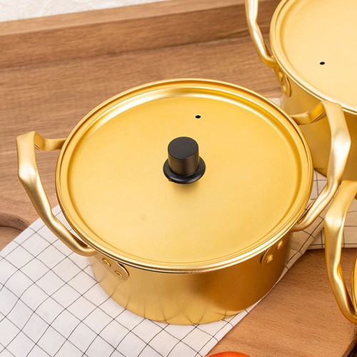 Marmite cuisine avec - ,