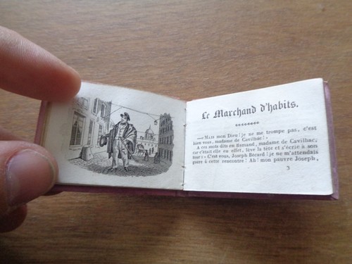 Livre minuscule ancien - minuscule, le