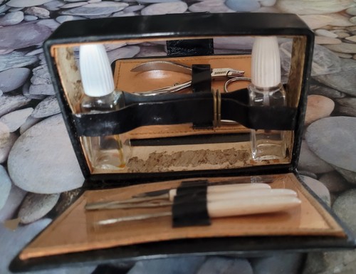 Ancienne trousse manucure - trousse,