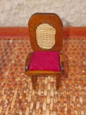 Chaise ancienne Pour maison de poupée miniature, Vitrine, Diorama 1:12