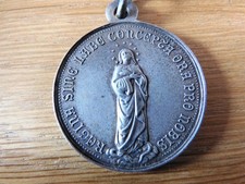 médaille religieuse
