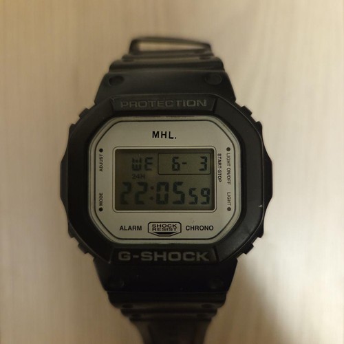 Montre numérique unisexe
