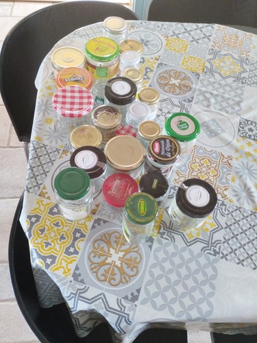 Lot petits bocaux - 25,
