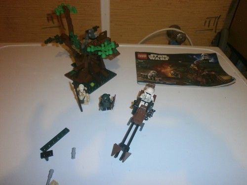 Lego 7956 attaque ewok - 7956, avec