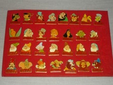 LOT DE 29 PIN'S COCA COLA WALT