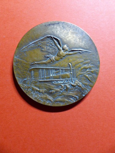 ANCIENNE MEDAILLE EN BRONZE F
