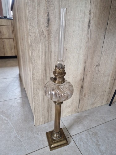 Importante lampe pétrole - lampe,