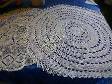 lot===napperons ronds pour petite table ou sellette 