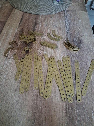 Meccano lot pièces plates - 44,