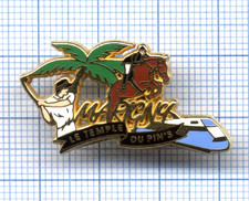 PIN'S doré ARTHUS BERTRAND MARIGNY Temple du pin's GOLF Equitation train TGV