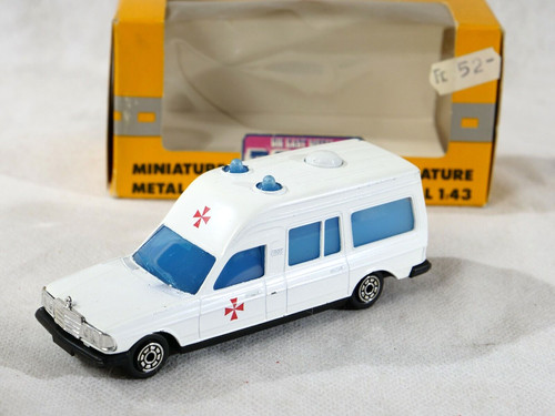 Norev mercedes ambulance - norev,