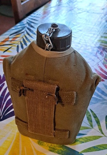 Gourde après guerre - , modèle