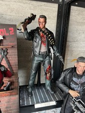 Hot Toys Present Toys 1/6 Terminator