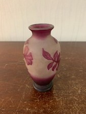 Vase peint Signée Vessière