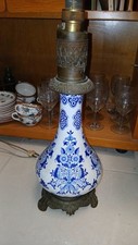 Lampe à Pétrole en faïence de Delft XVIIIÈME montée à l'électricité