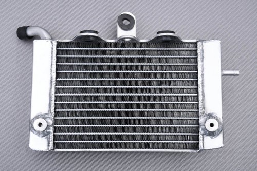 Radiateur eau gauche type - d,