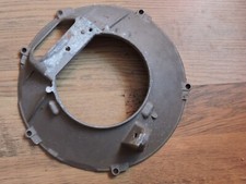 Cloche d'embrayage pour Peugeot 204 ??