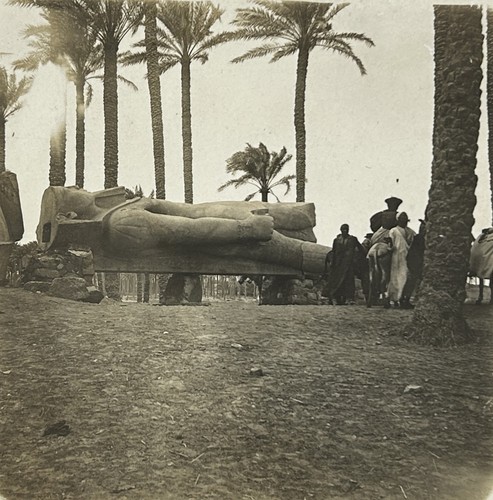 Egypte statue colossale de - statue,