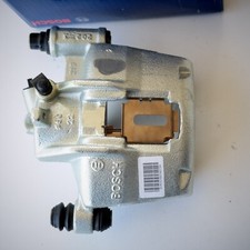 Mercedes Classe V Vito etrier frein Bosch 0204102914 A0014206383 sans consigne