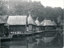 PARIS c. 1931 - Exposition