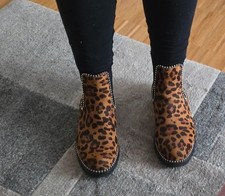 BOTTINE IMPRIMÉ LÉOPARD SEMELLE ÉPAISSE CLOUS DÉCORATIFS T38 BESTELLE