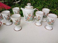 Service à café Cafetière et 6 mazagrans décor floral Grès