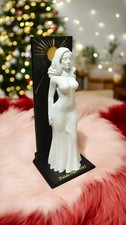 Statue DALIDA Chanteuse