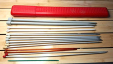 LOT DE 7 PAIRES D'AIGUILLES A