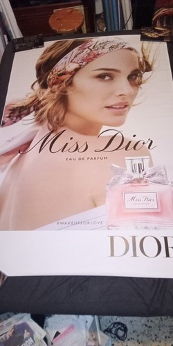 Affiche parfum 120x170 miss - affiche,