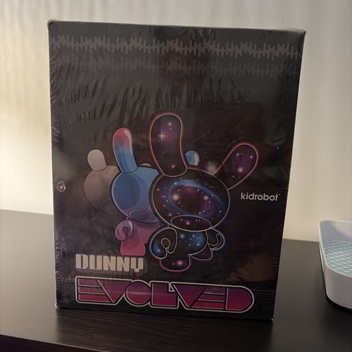 Kidrobot dunny evolved series - dunny,