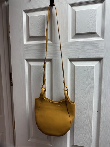 Nwot longchamp foulonne - la,