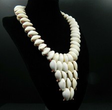 F7 - Collier de Perles de