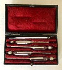 Ancien coffret d'alcoomètres pèses alcool oenologie