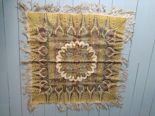 Ancien tapis frangé table - ancien,