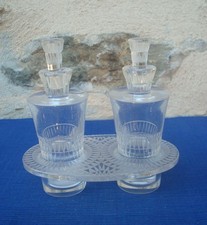 V71  Huilier Huile Vinaigre Cristal Lalique signé Modèle Bourgueil Art Déco